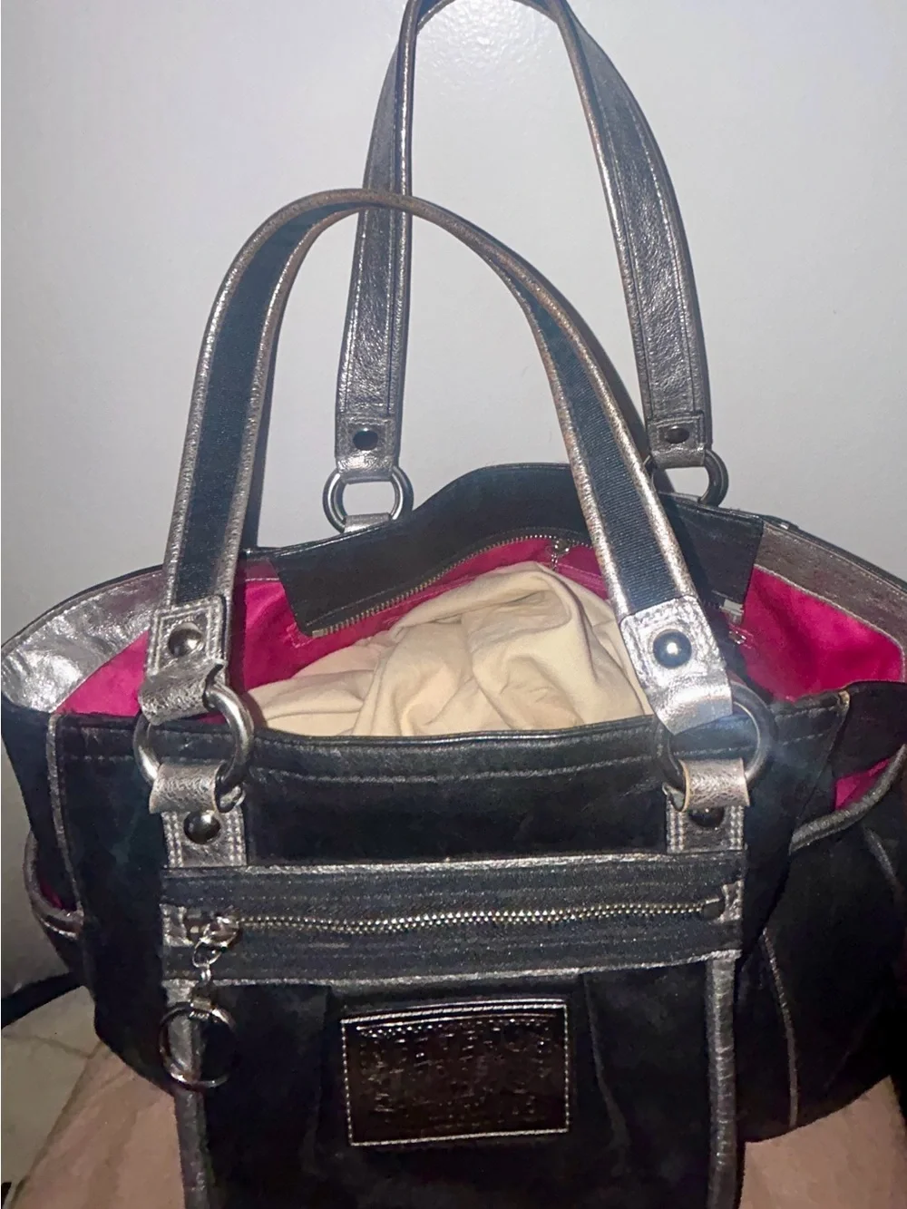 Coach Poppy Black & Silver Metallic Leather Satchel Tote Bag. Y2K!